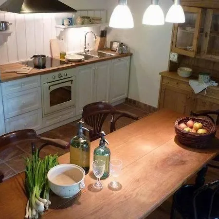 Sárffy House Alojamento de Acomodação e Pequeno-almoço