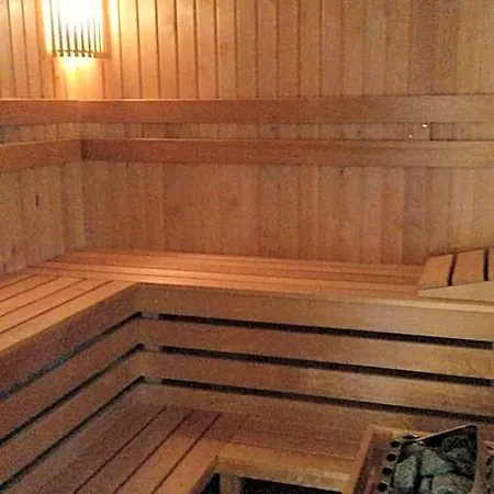 Sarffy House Dörgicse