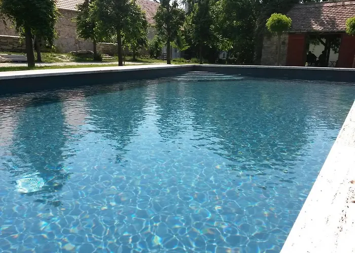 Sarffy House فندق مبيت وإفطار 4*