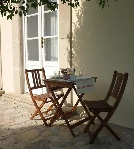 Sarffy House לינה וארוחת בוקר Dörgicse