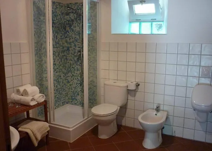 Sarffy House לינה וארוחת בוקר