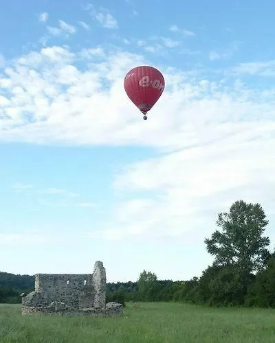 Sarffy House לינה וארוחת בוקר 4*